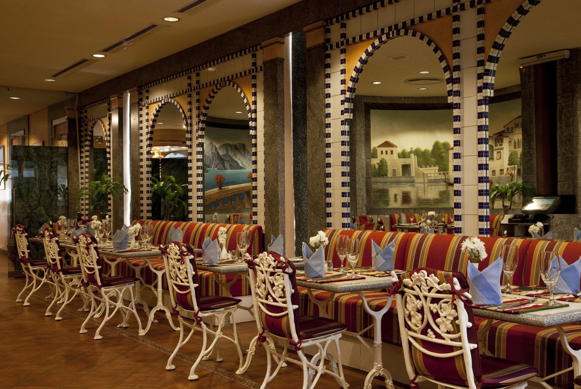 Al Khozama Hotel 利雅德 餐厅 照片